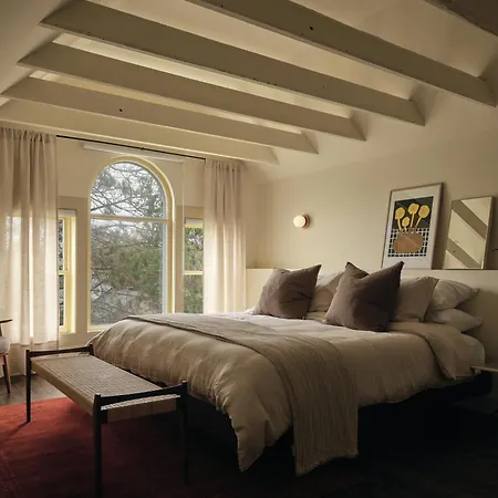 Pinot Boutique Hotel-2